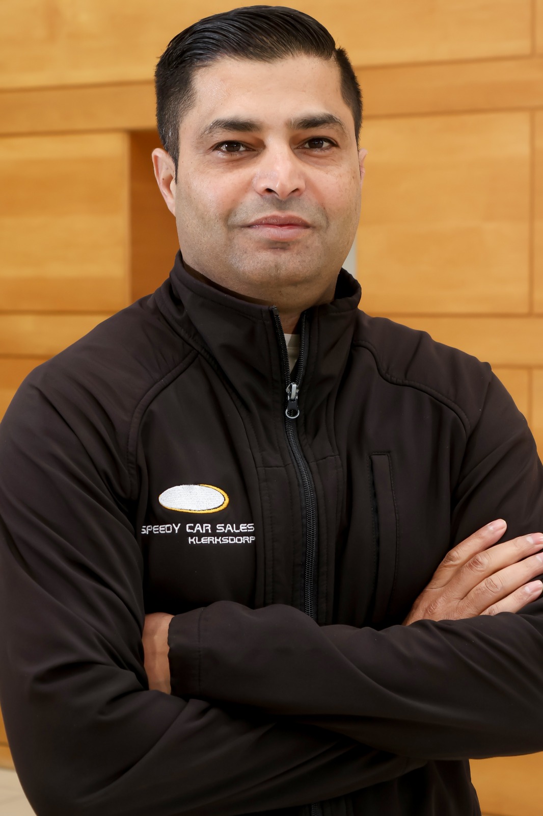 Mosh Dangor, Sales & Client Care
