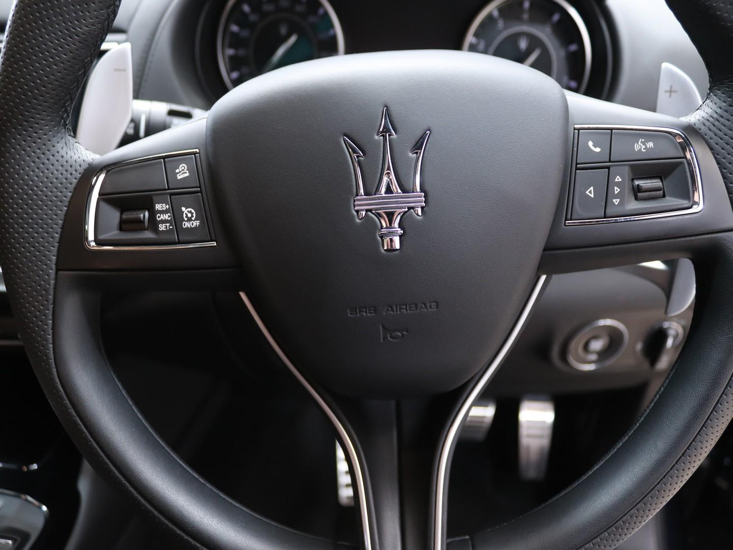 2022 Maserati Levante Modena S image 10