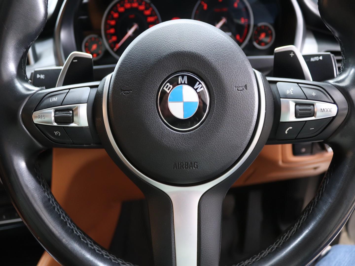 2015 BMW X6 M50d image 10