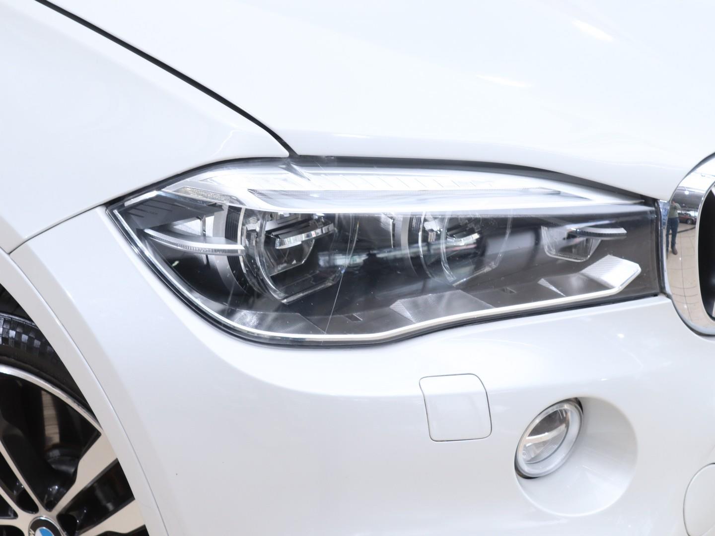 2015 BMW X6 M50d image 4
