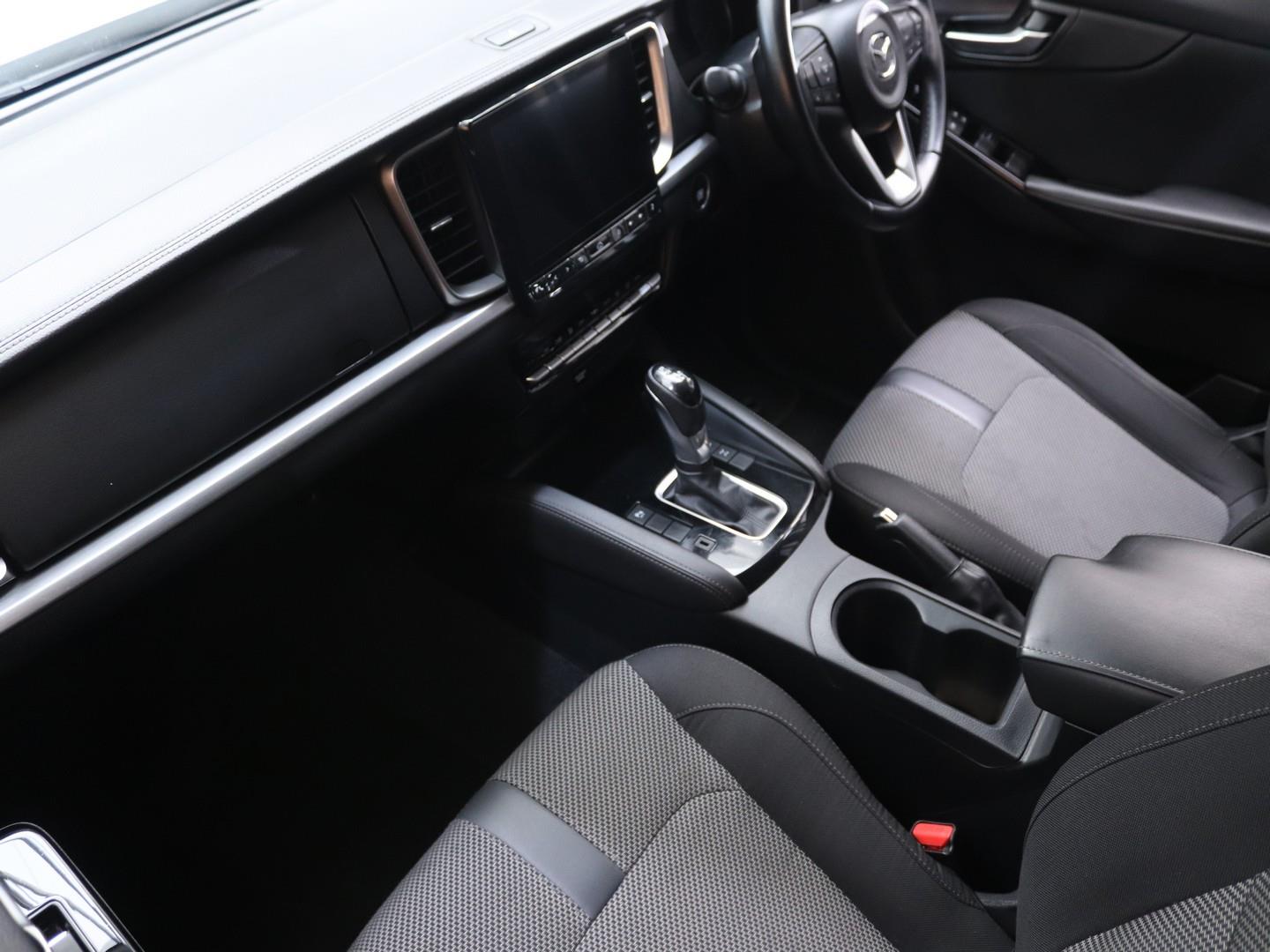 2022 Mazda BT-50 3.0TD Double Cab Dynamic image 12