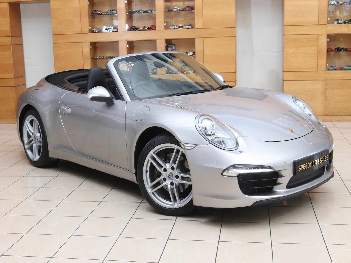 2013 Porsche 911 Carrera Cabriolet Auto image 3