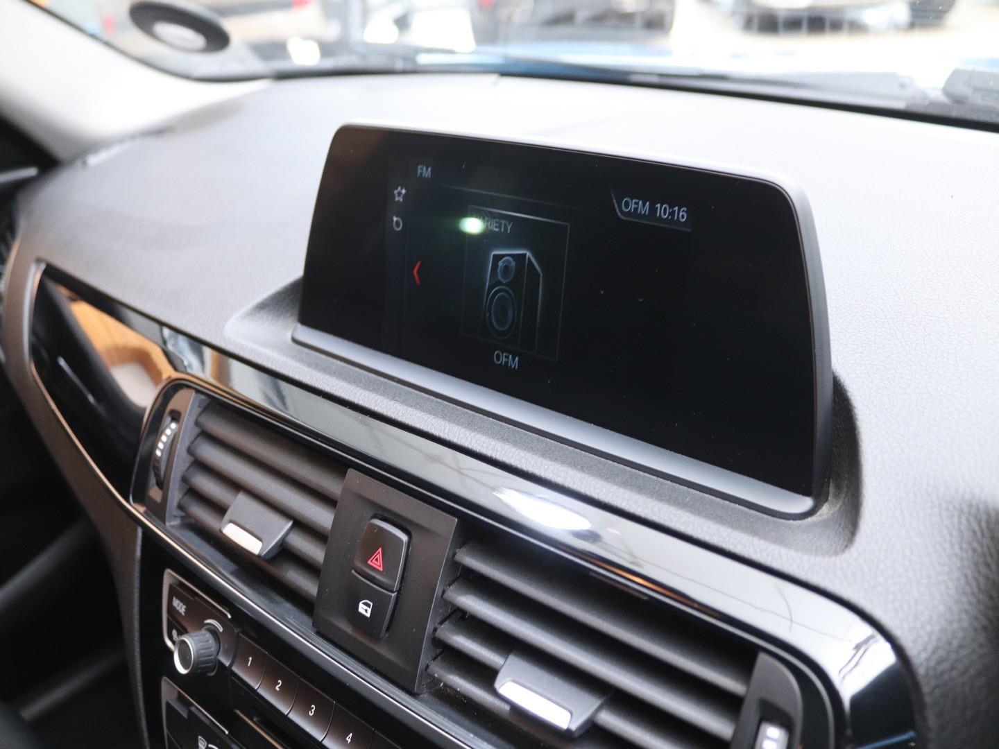 2018 BMW 1 Series 118i 5-Door Auto image 11