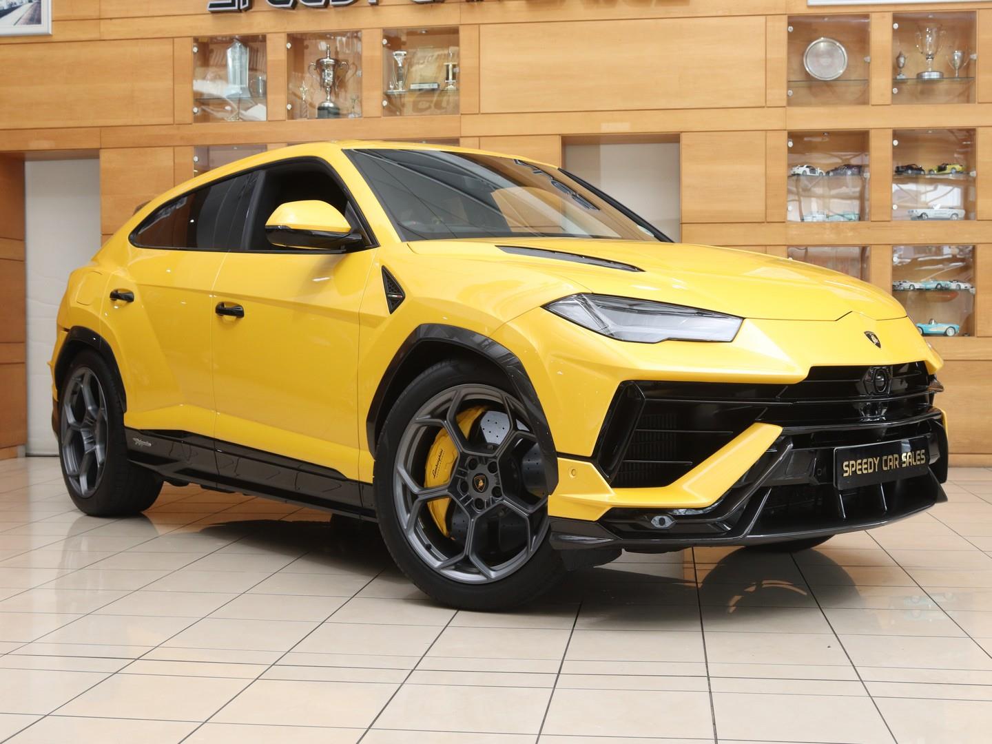 2024 Lamborghini Urus Performante — main view