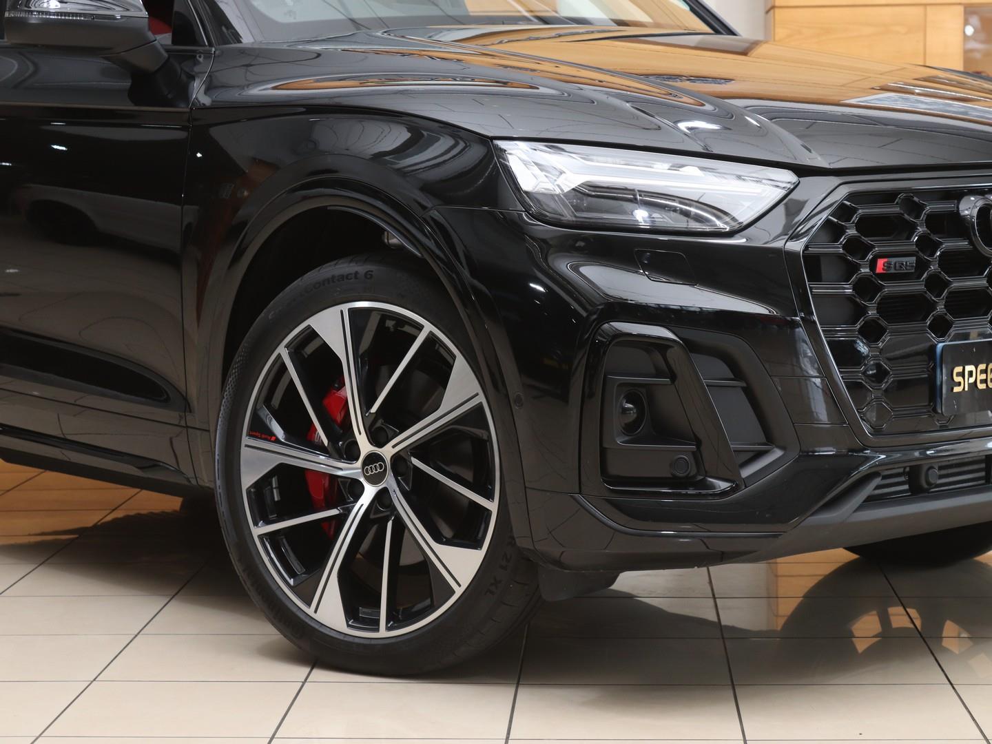 2025 Audi SQ5 Sportback TFSI Quattro Black Edition image 2
