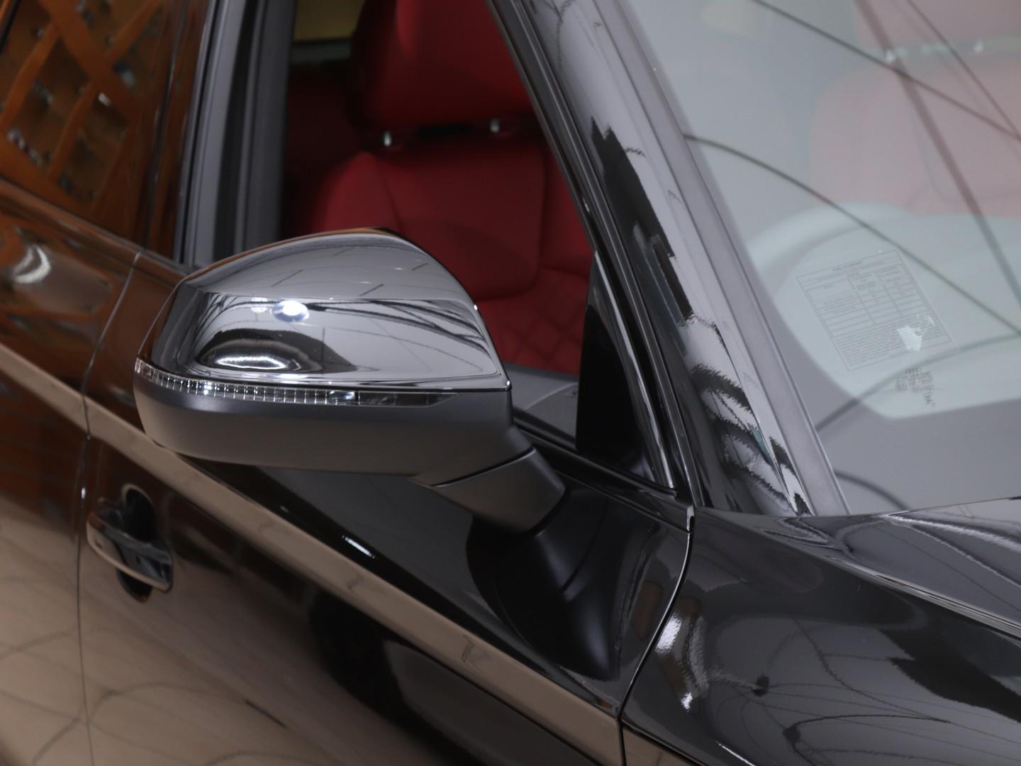 2025 Audi SQ5 Sportback TFSI Quattro Black Edition image 7
