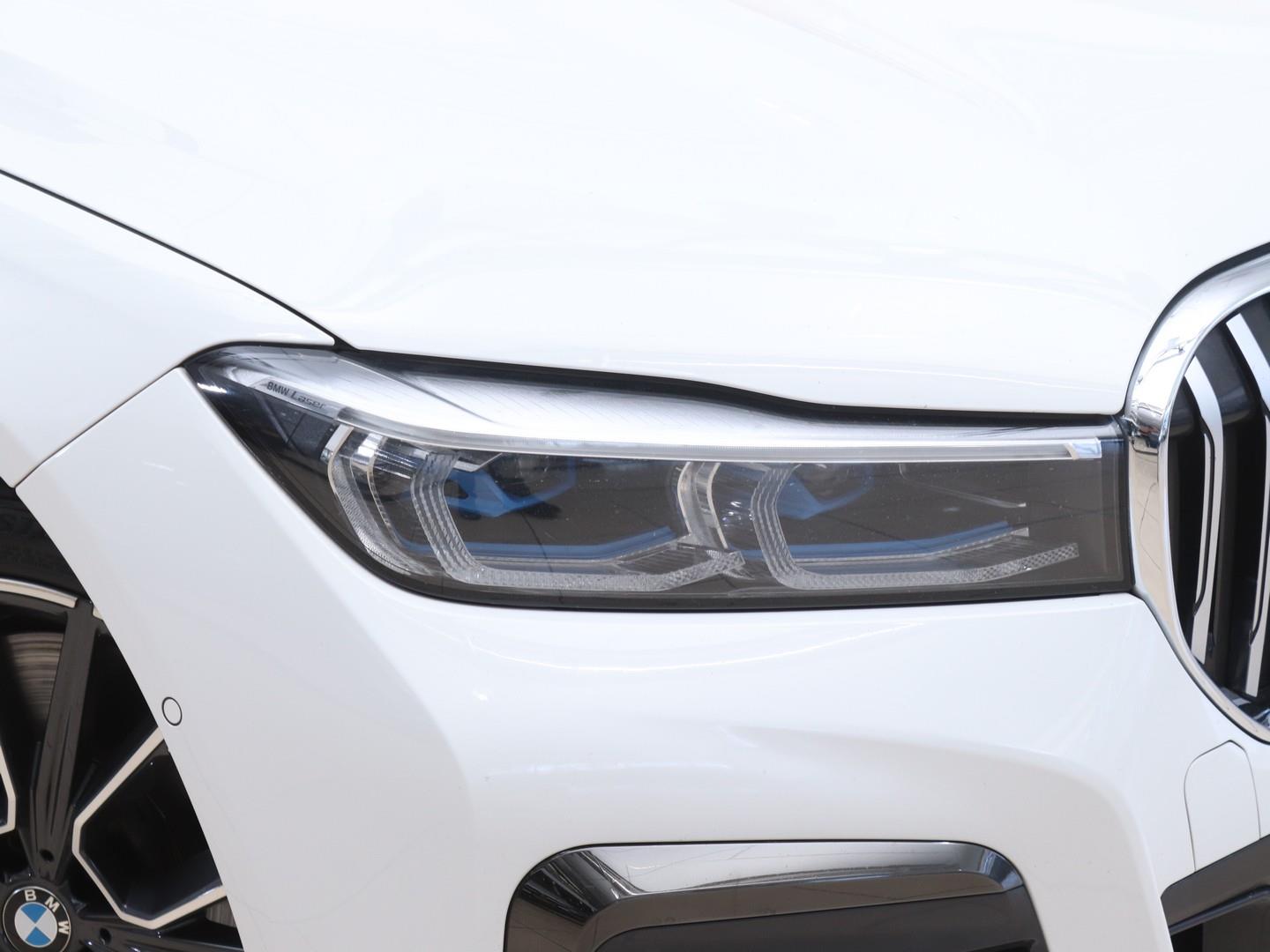 2020 BMW 7 Series 750Li xDrive M Sport image 4