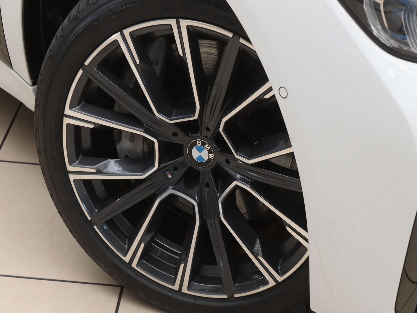 2020 BMW 7 Series 750Li xDrive M Sport image 6