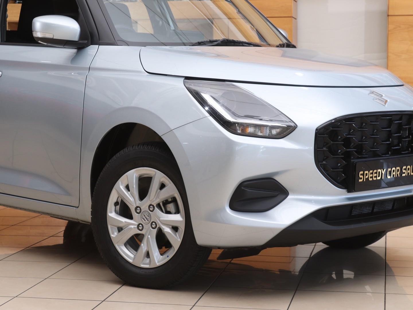 2025 Suzuki Swift 1.2 GL+ Auto image 2