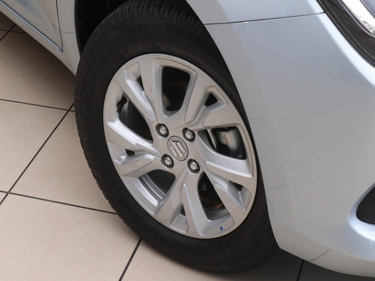 2025 Suzuki Swift 1.2 GL+ Auto image 6