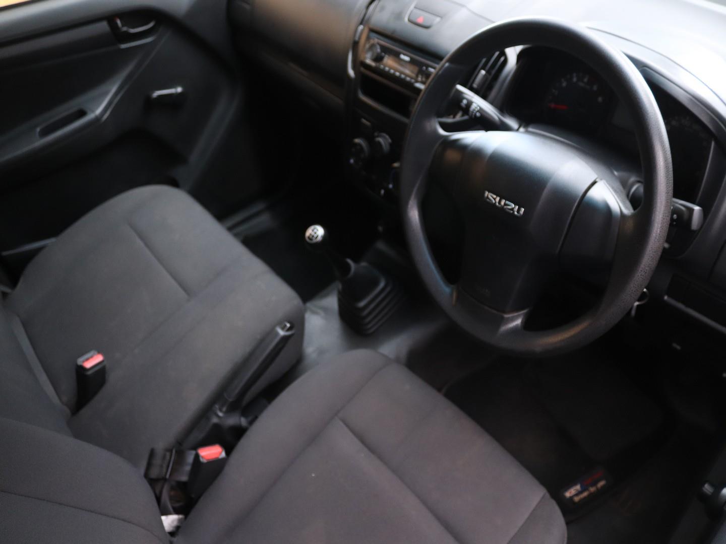 2025 Isuzu D-Max Gen 6 250C Single Cab Fleetside image 8