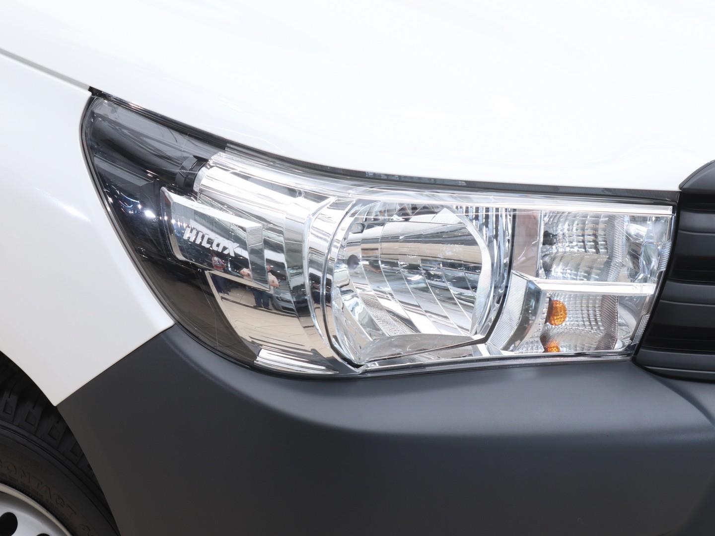 2025 Toyota Hilux 2.0 VVTi image 4
