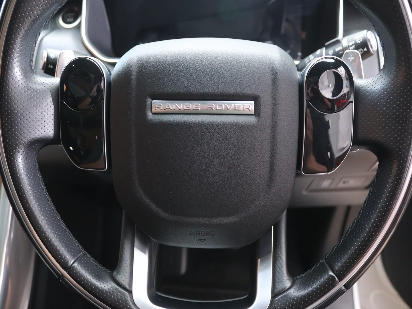 2018 Land Rover Range Rover Sport HSE Dynamic Supercharged image 10