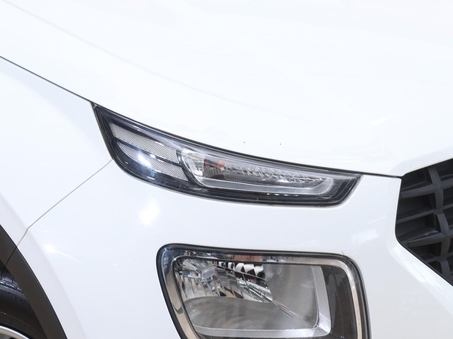 2022 Hyundai Venue 1.0T Motion Auto image 4