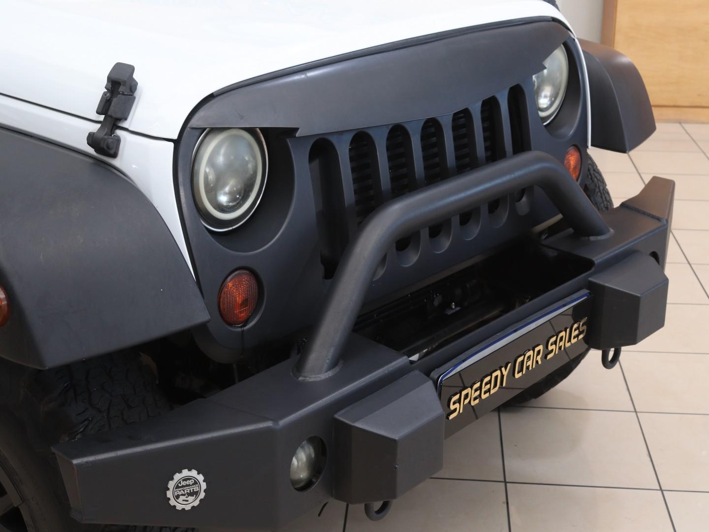 2012 Jeep Wrangler Unlimited 2.8CRD Sahara image 5