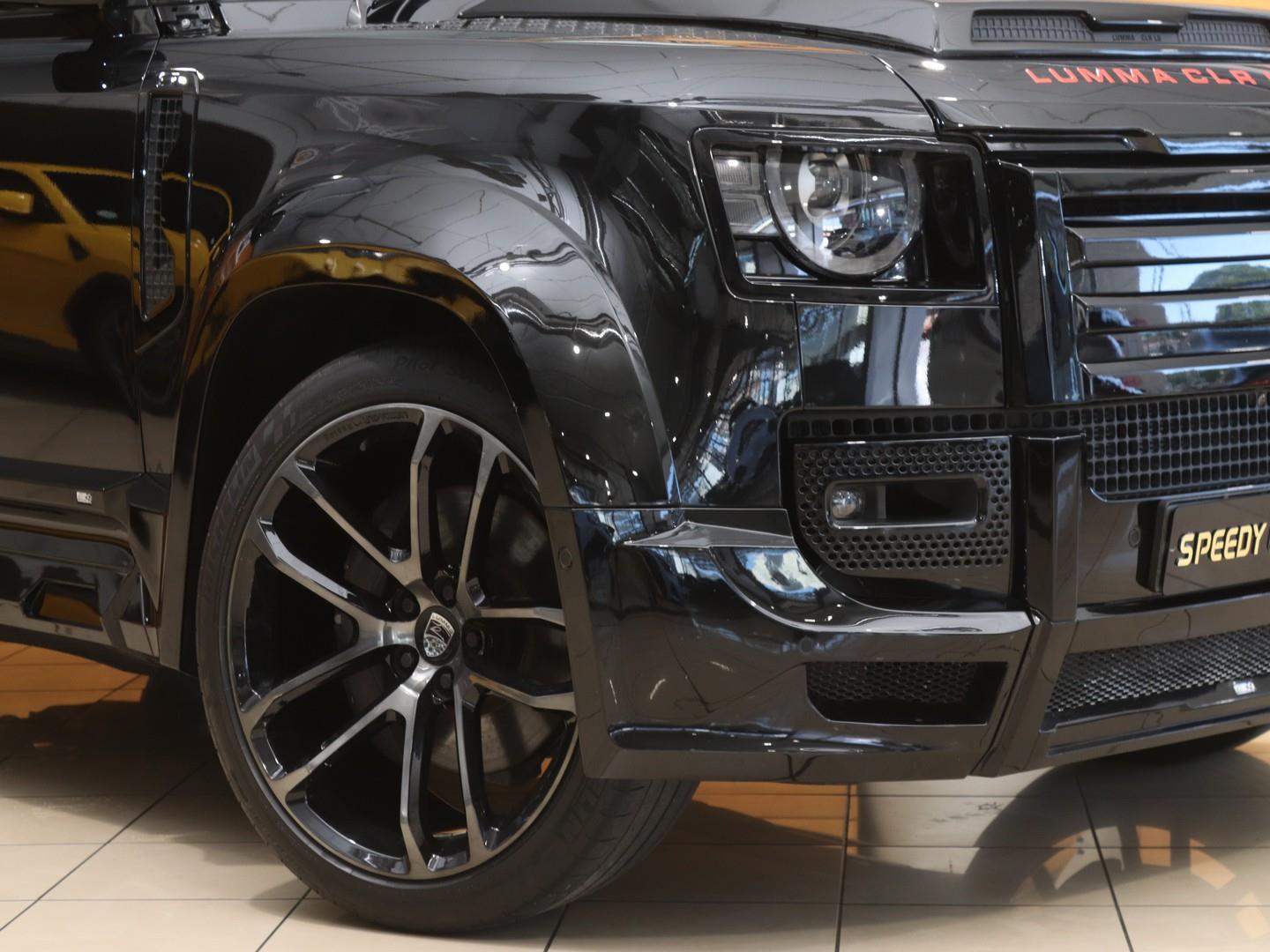 2022 Land Rover Defender 110 D300 X-Dynamic HSE image 2