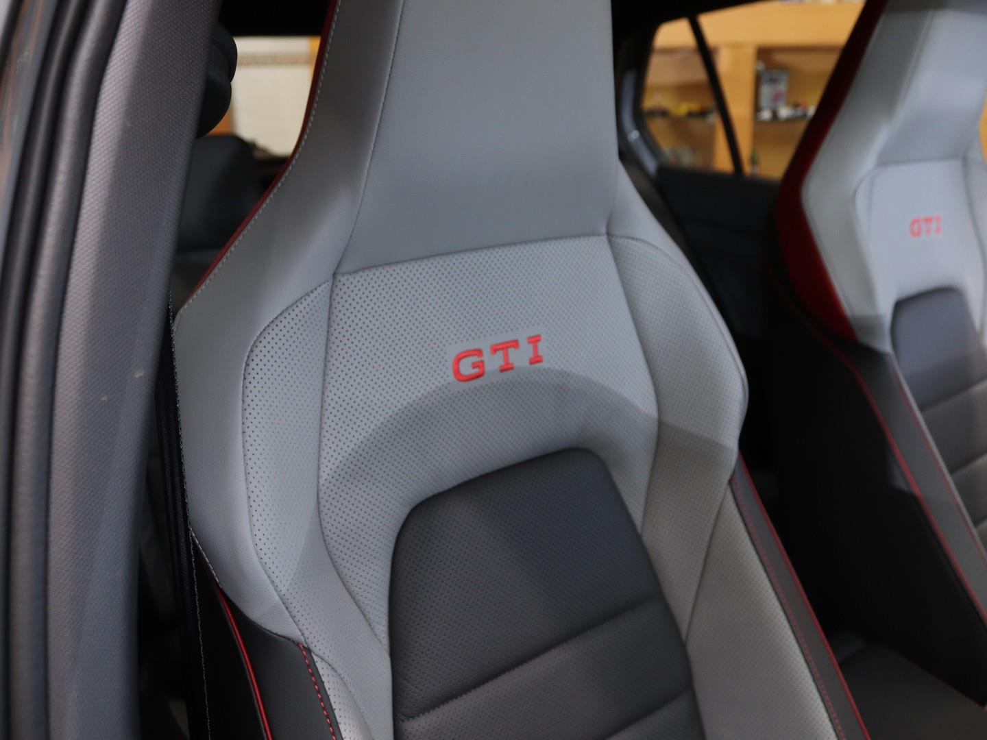 2026 Volkswagen Golf GTI image 10