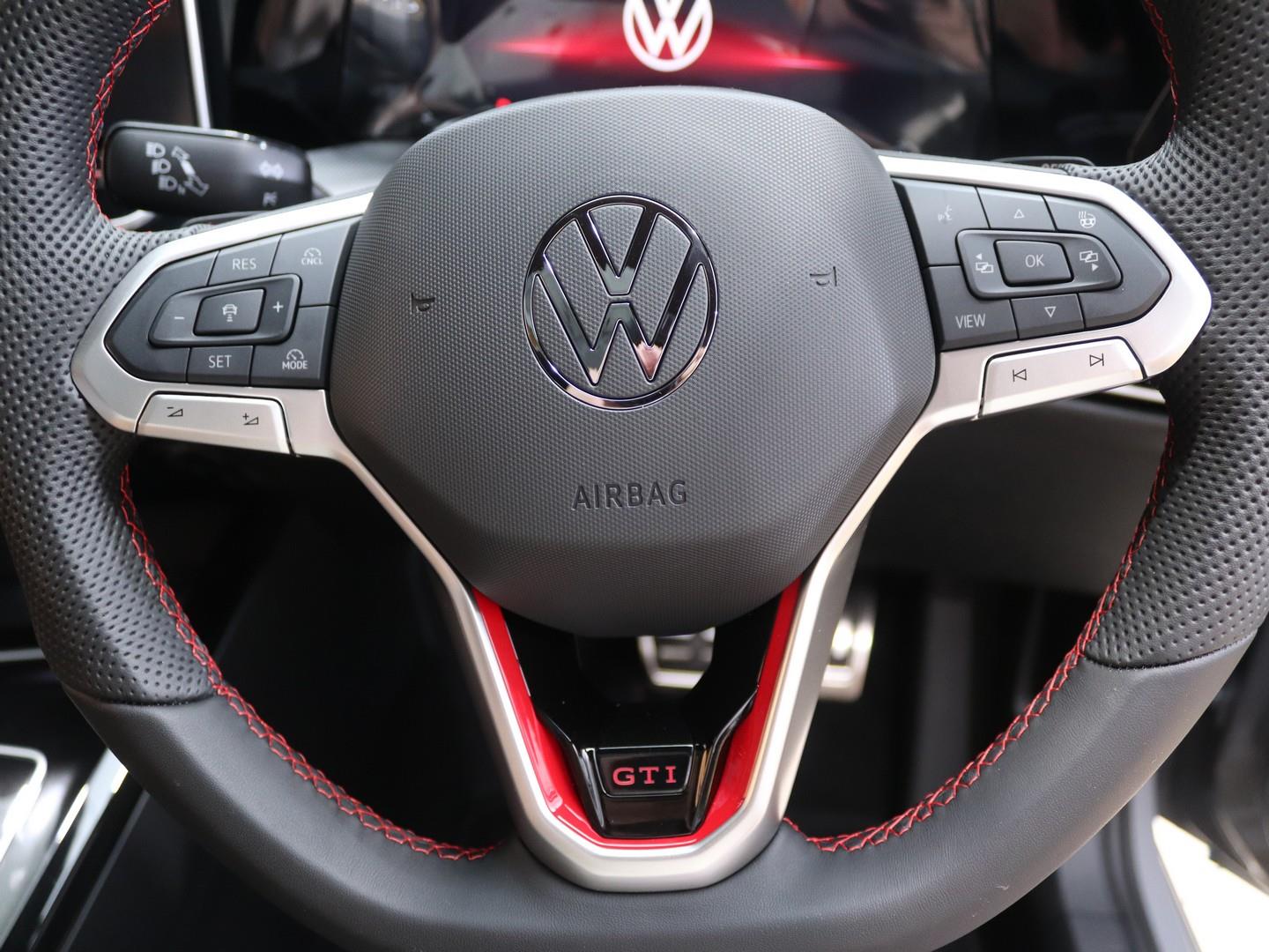 2026 Volkswagen Golf GTI image 12