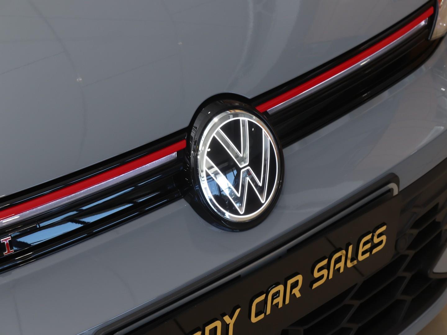 2026 Volkswagen Golf GTI image 5