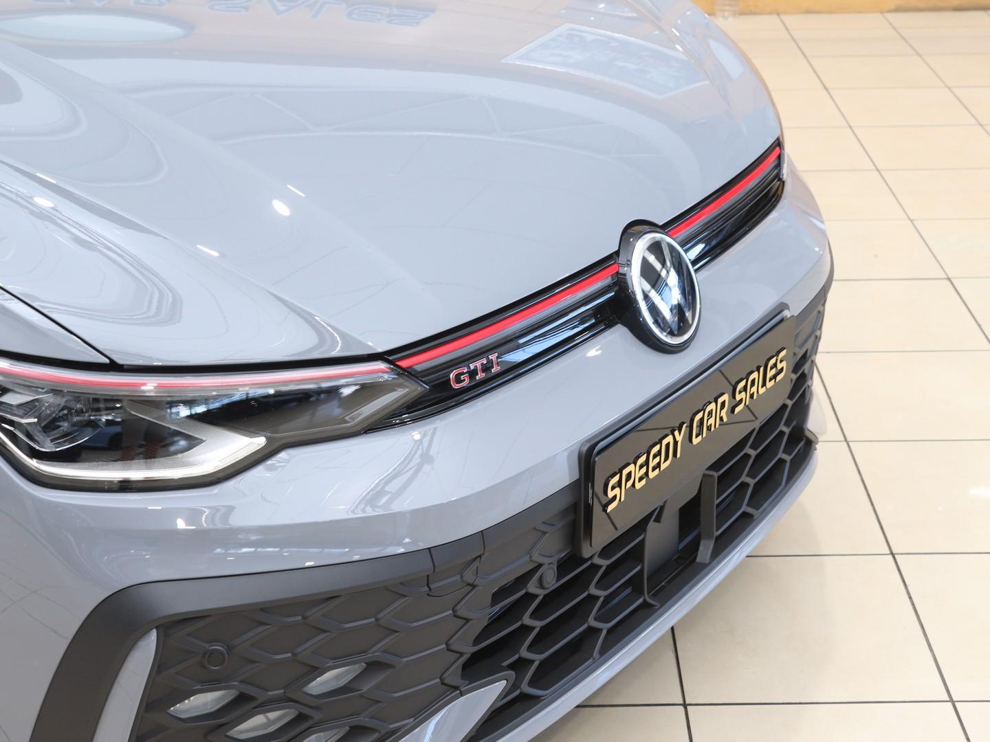 2026 Volkswagen Golf GTI image 6