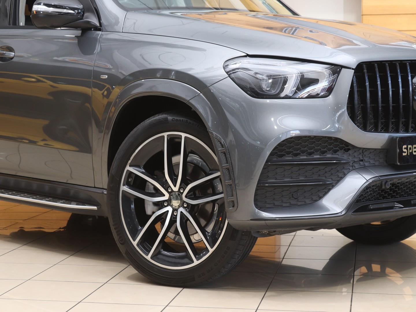 2021 Mercedes-Benz GLE GLE300d 4Matic AMG Line image 2