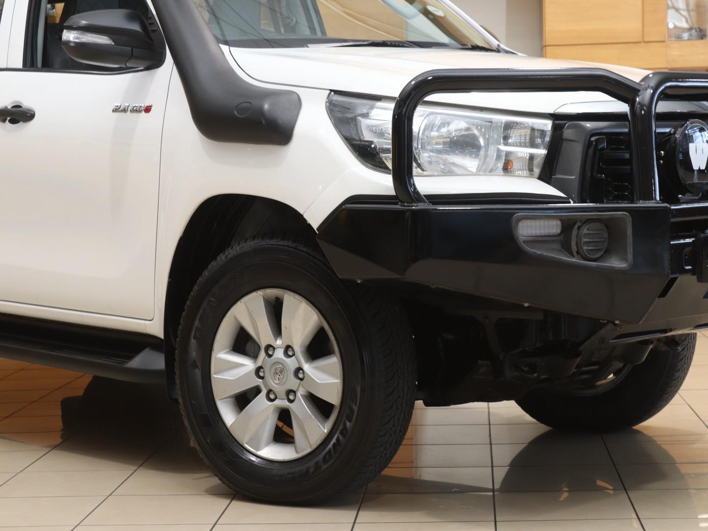 2019 Toyota Hilux 2.4GD-6 Double Cab 4x4 SRX Auto image 2