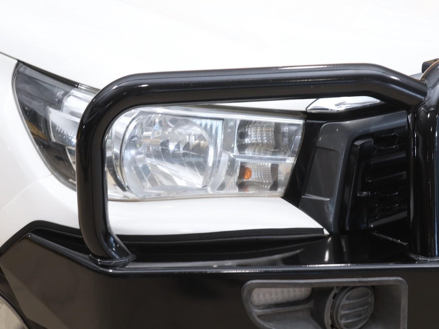2019 Toyota Hilux 2.4GD-6 Double Cab 4x4 SRX Auto image 4