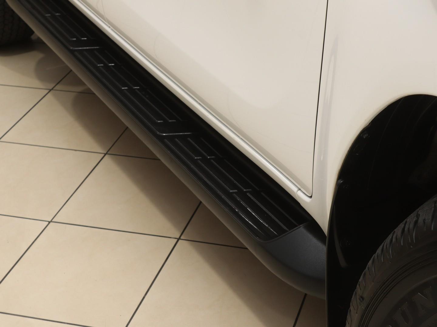 2019 Toyota Hilux 2.4GD-6 Double Cab 4x4 SRX Auto image 7
