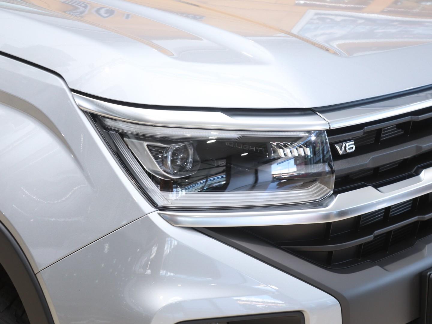 2026 Volkswagen Amarok 3.0TDI V6 Double Cab Panamericana 4Motion image 4