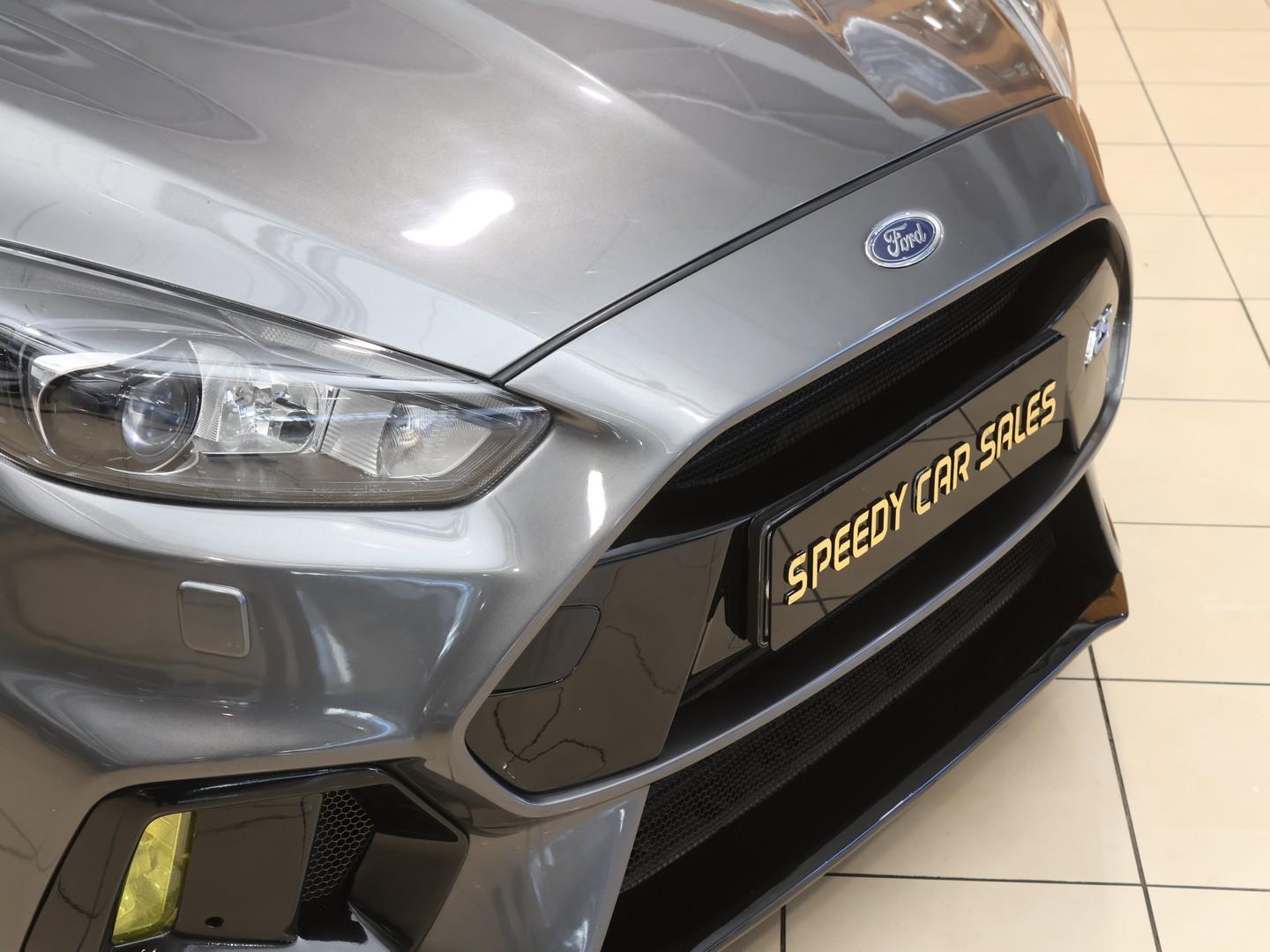 2016 Ford Focus RS image 5