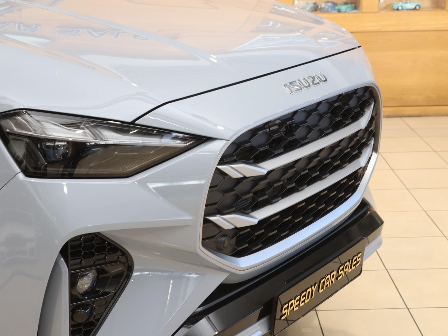 2026 Isuzu mu-X 1.9TD LS image 5