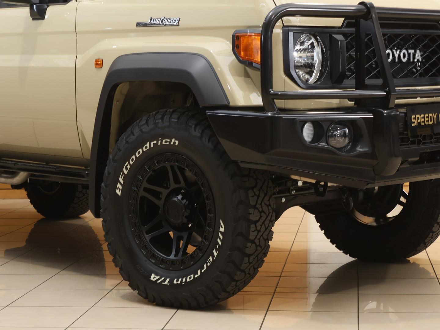 2026 Toyota Land Cruiser 79 2.8GD-6 Single Cab Manual image 2