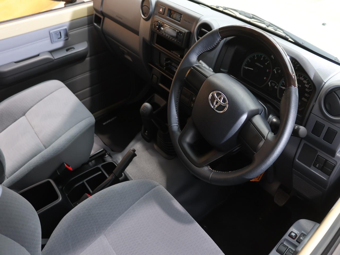 2026 Toyota Land Cruiser 79 2.8GD-6 Single Cab Manual image 9
