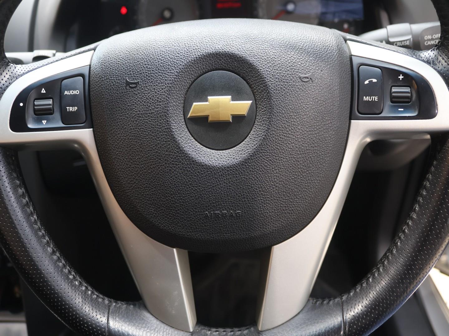 2010 Chevrolet Lumina Ute SS image 10