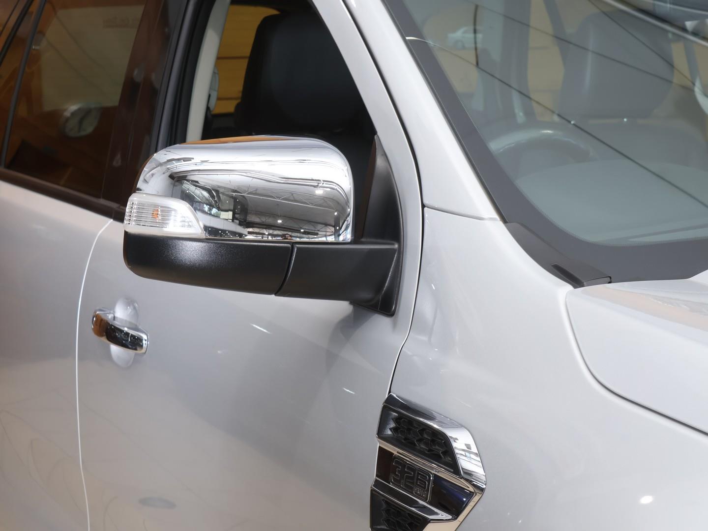 2018 Ford Everest 3.2TDCi XLT image 6