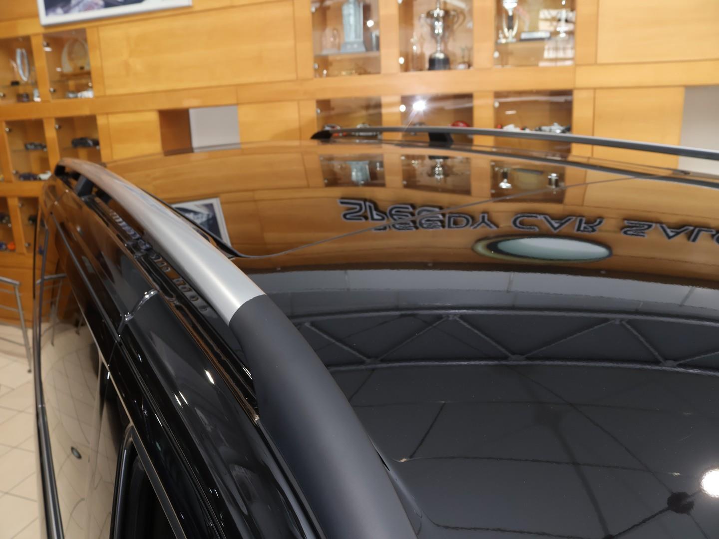 2026 Mercedes-Benz V-Class V300d Exclusive image 7
