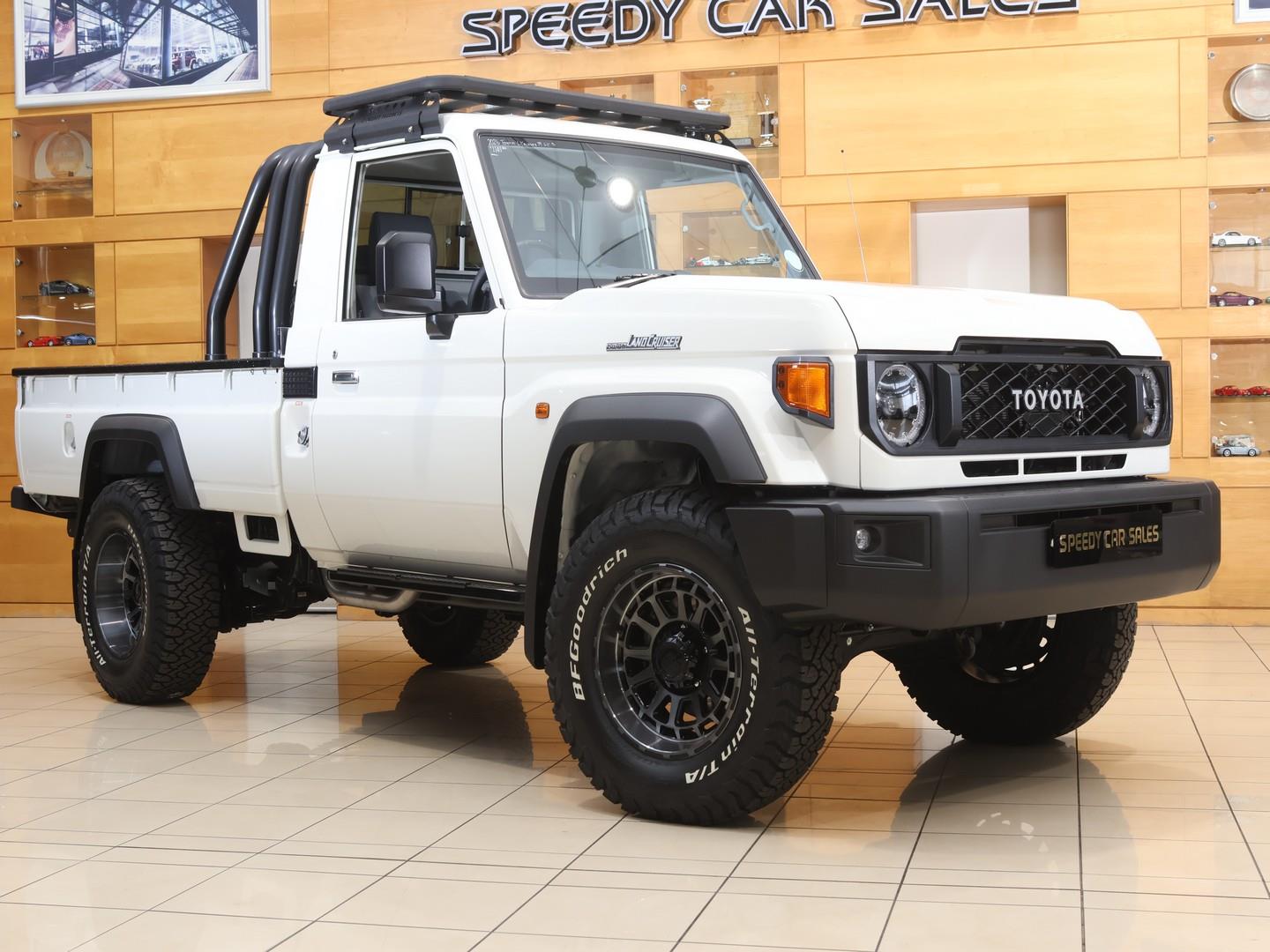 2026 Toyota Land Cruiser 79 2.8GD-6 Single Cab Auto — main view