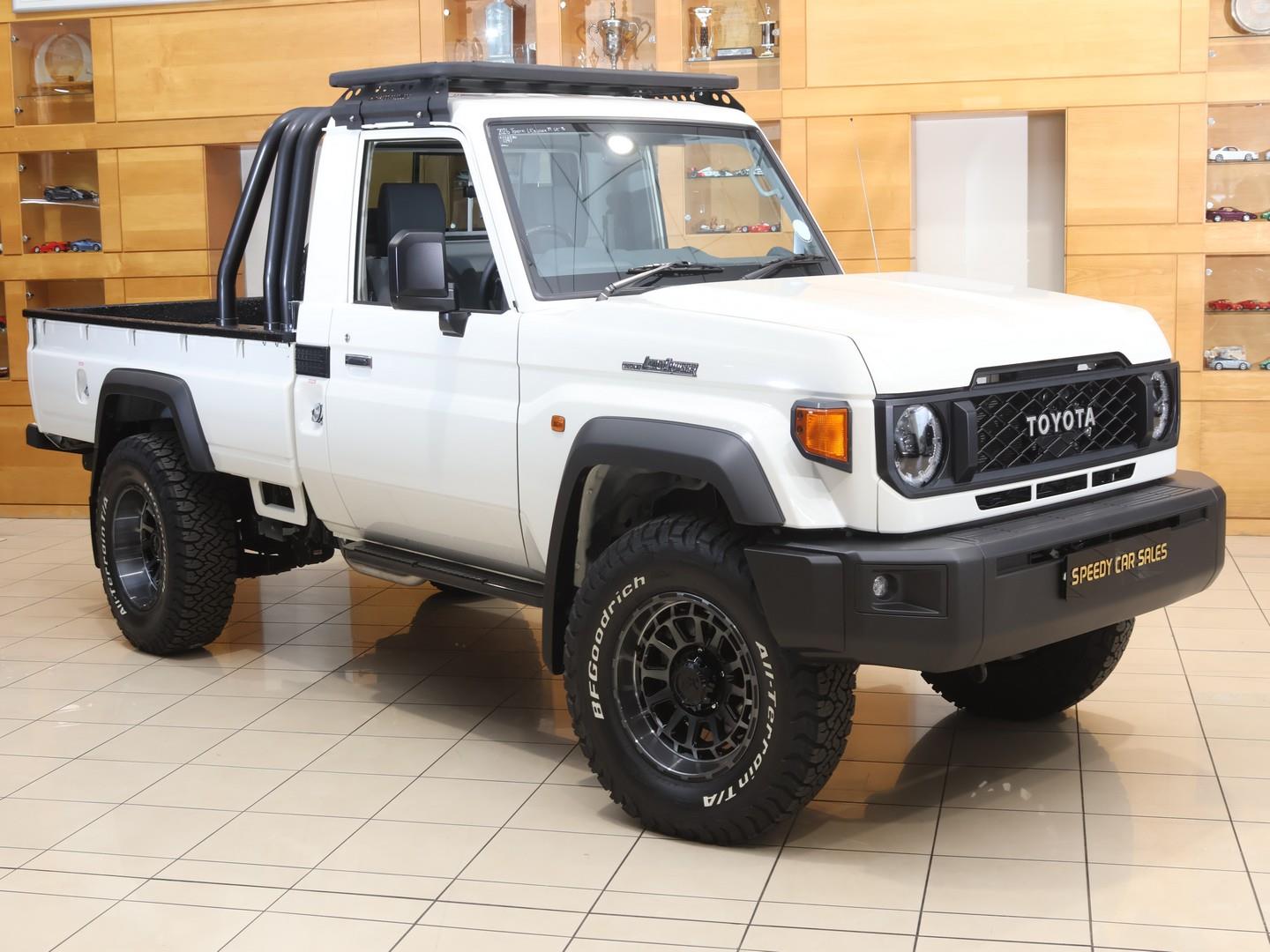 2026 Toyota Land Cruiser 79 2.8GD-6 Single Cab Auto image 3