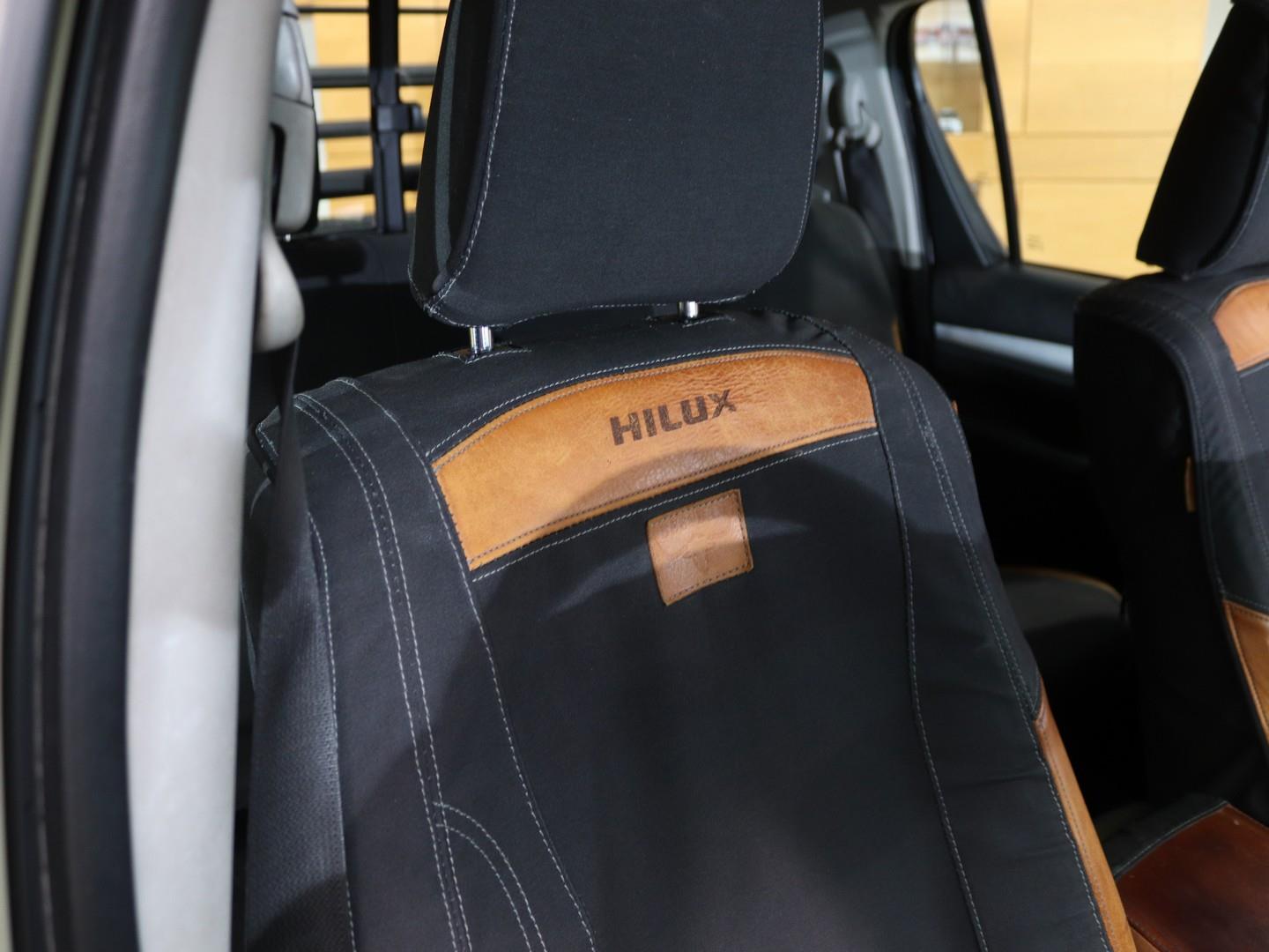 2022 Toyota Hilux 2.8GD-6 Double Cab Raider auto image 9
