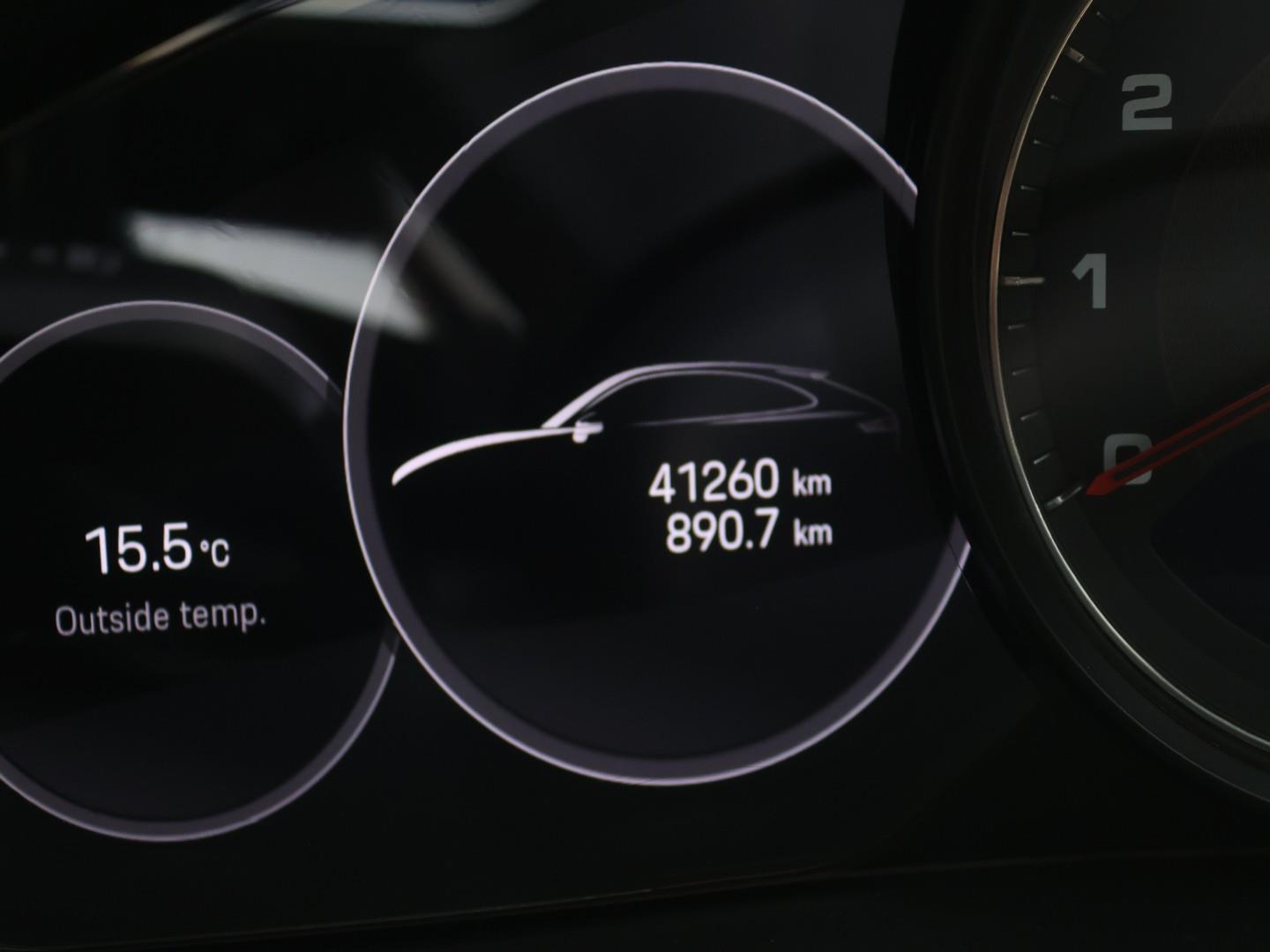 2022 Porsche Cayenne GTS Coupe image 12