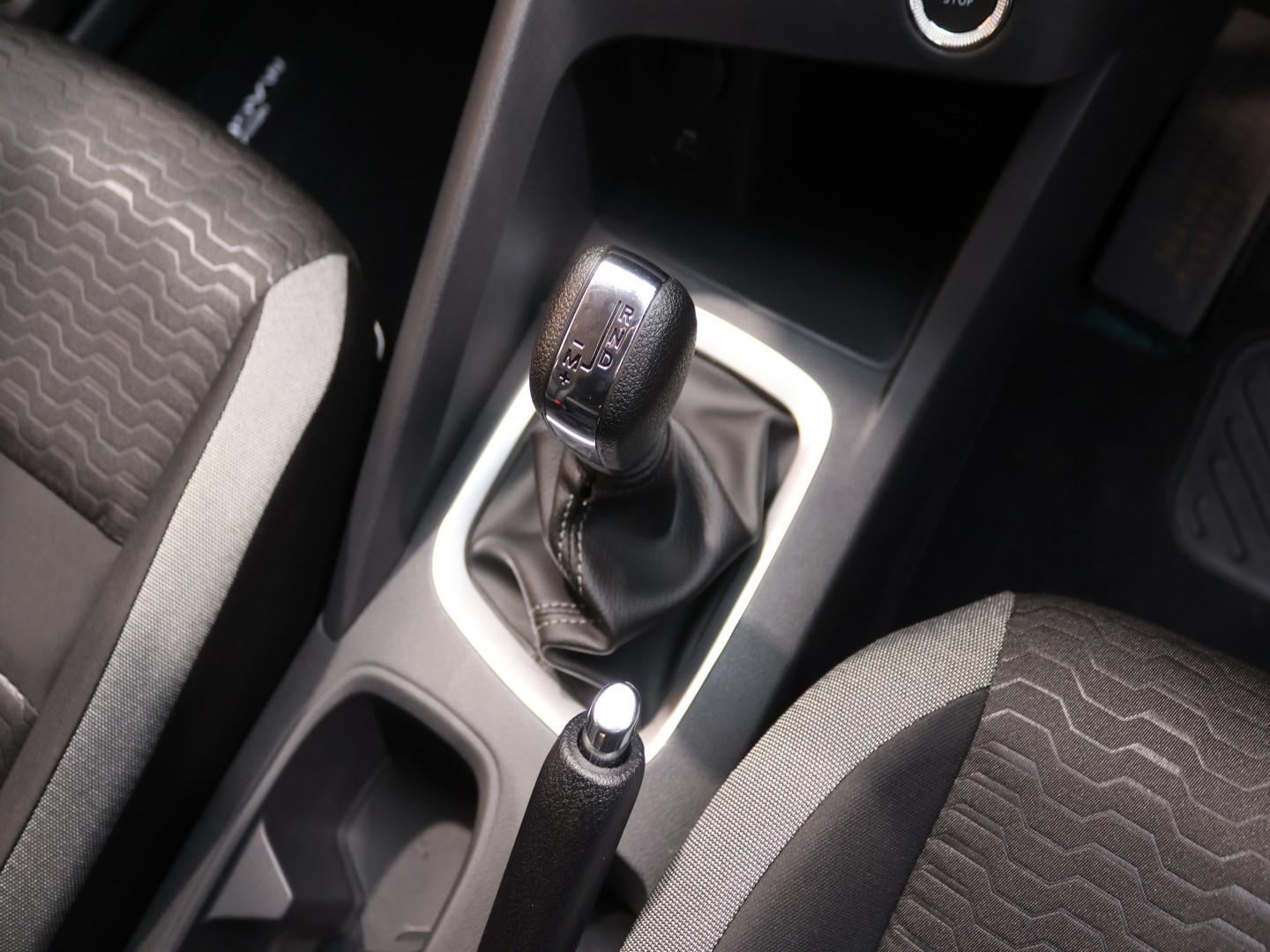 2026 Nissan Magnite 1.0 Acenta Auto image 12
