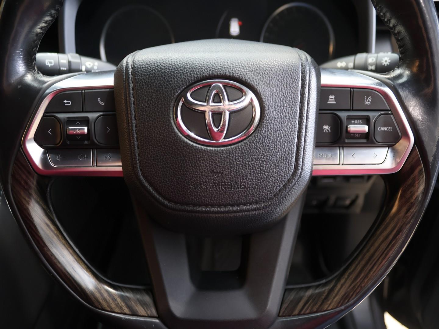 2023 Toyota Land Cruiser 300 3.5T ZX image 11
