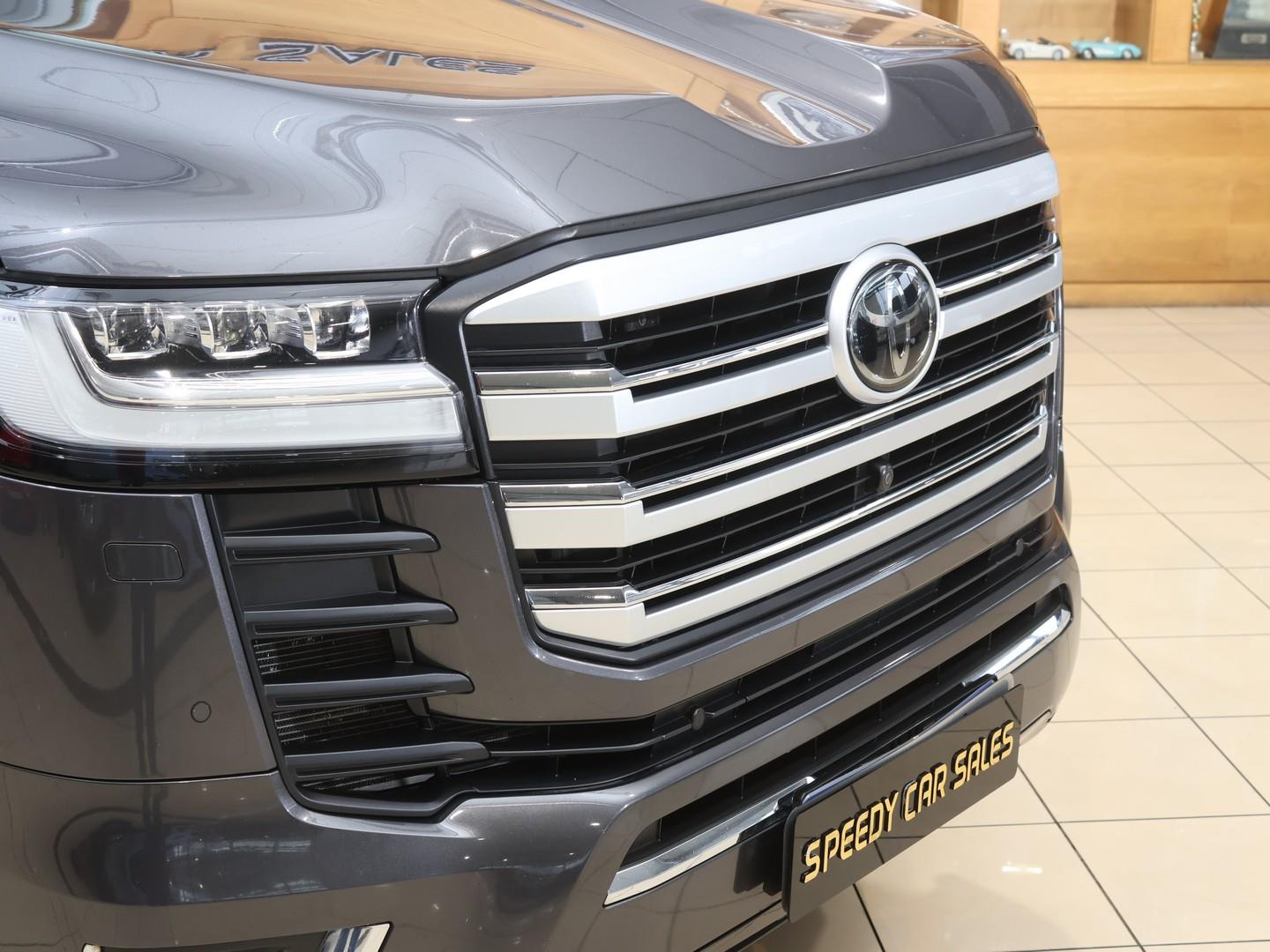 2023 Toyota Land Cruiser 300 3.5T ZX image 5