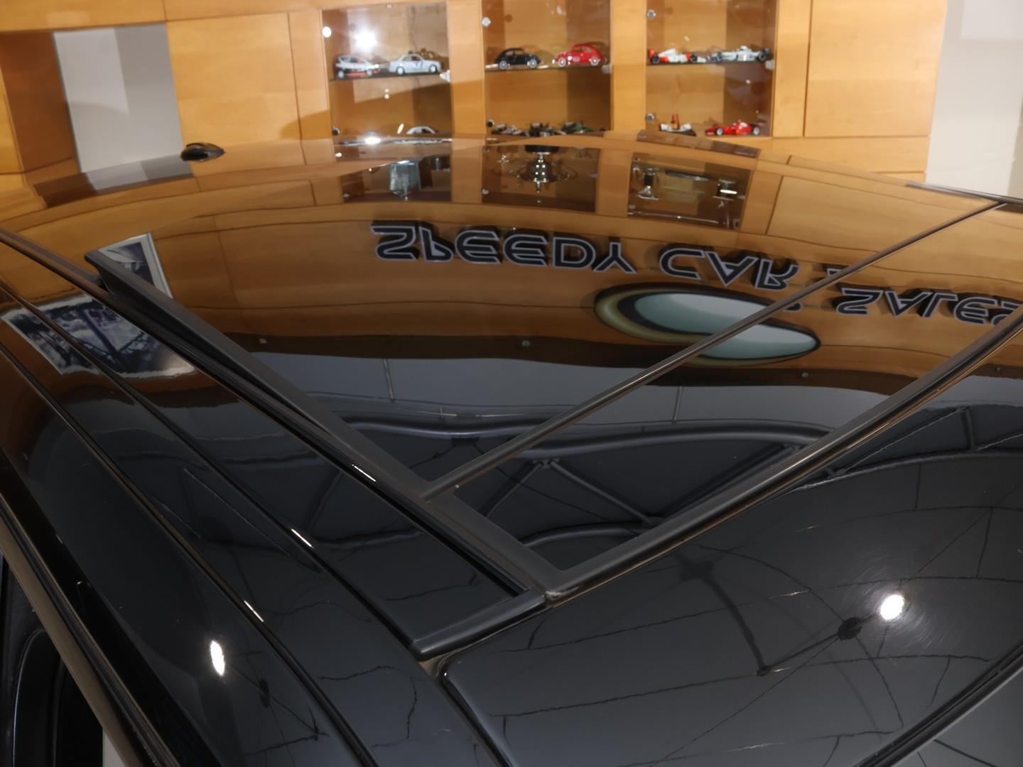 2017 Land Rover Range Rover Vogue SE Supercharged image 8