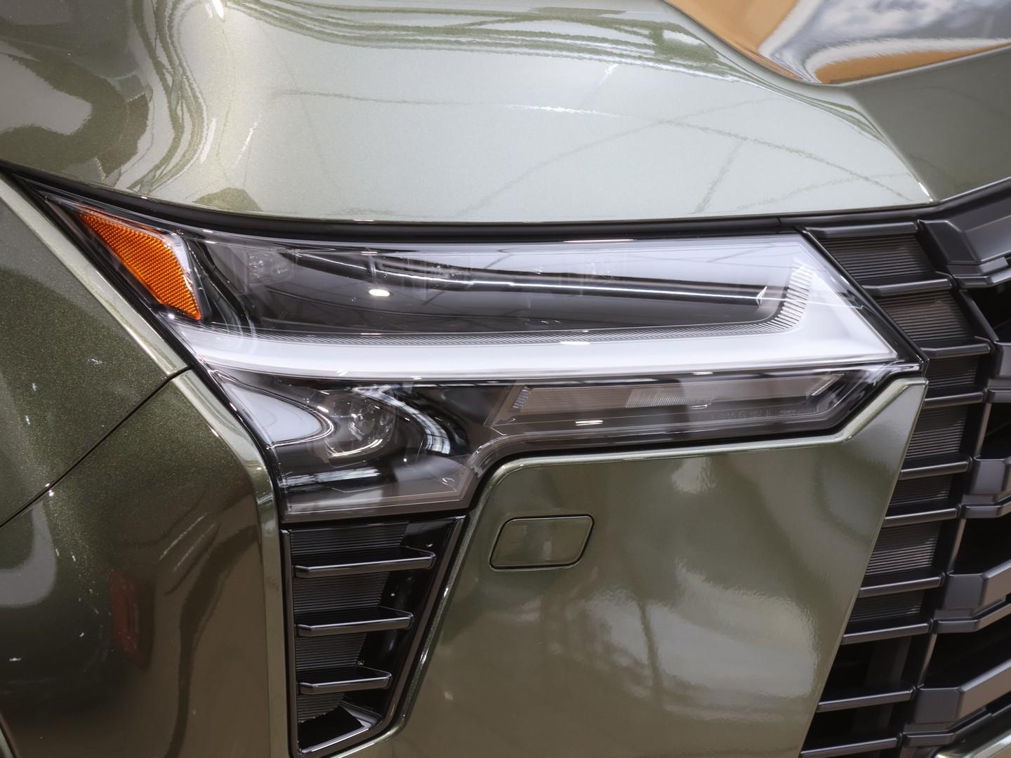 2026 Lexus GX 550 SE image 4