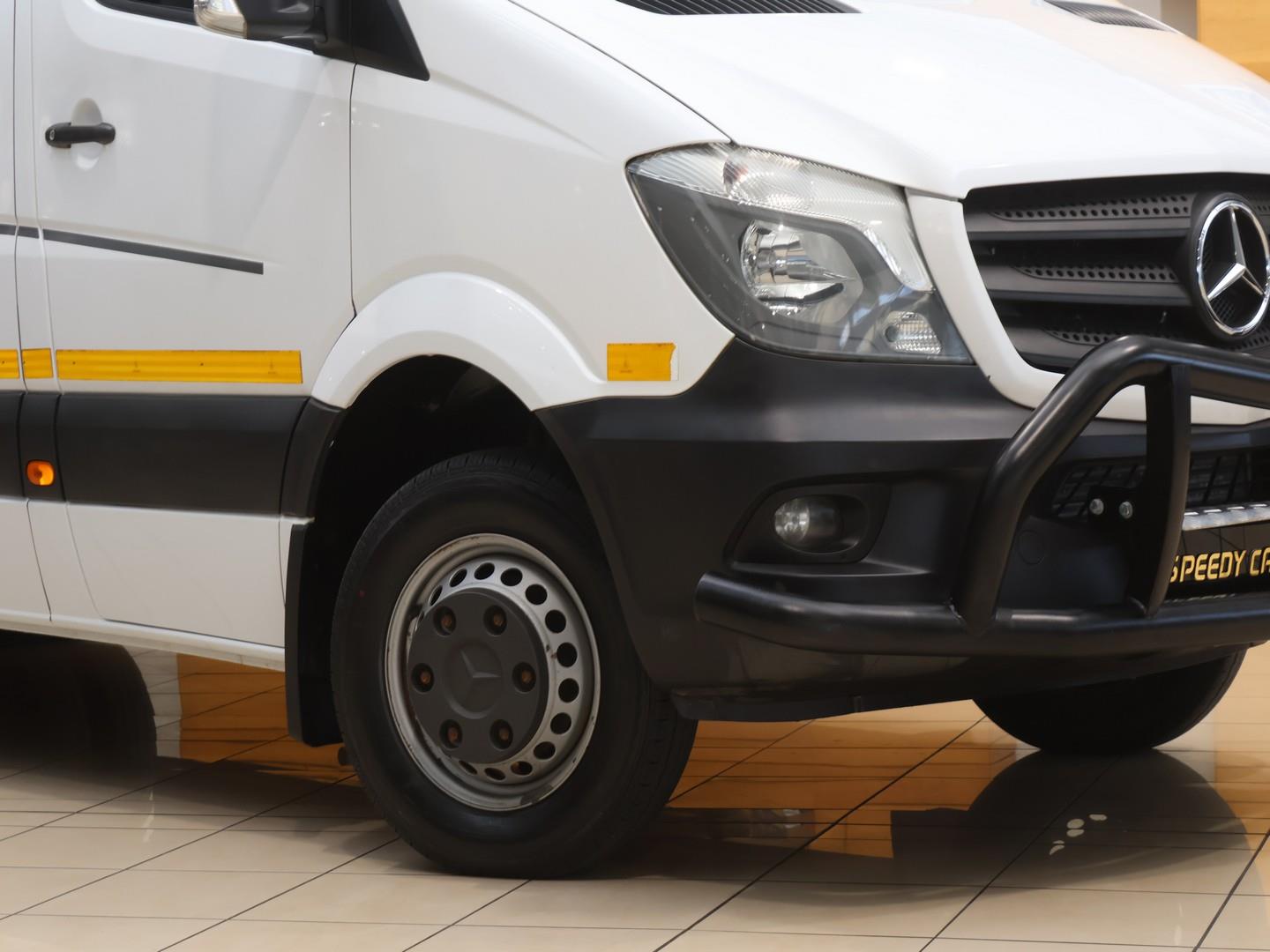 2016 Mercedes-Benz Sprinter 515 CDI image 2