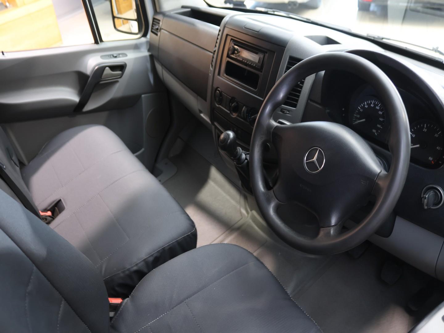 2016 Mercedes-Benz Sprinter 515 CDI image 8