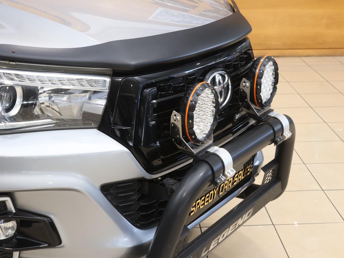 2020 Toyota Hilux 2.8GD-6 Double Cab 4x4 Legend 50 Auto image 5