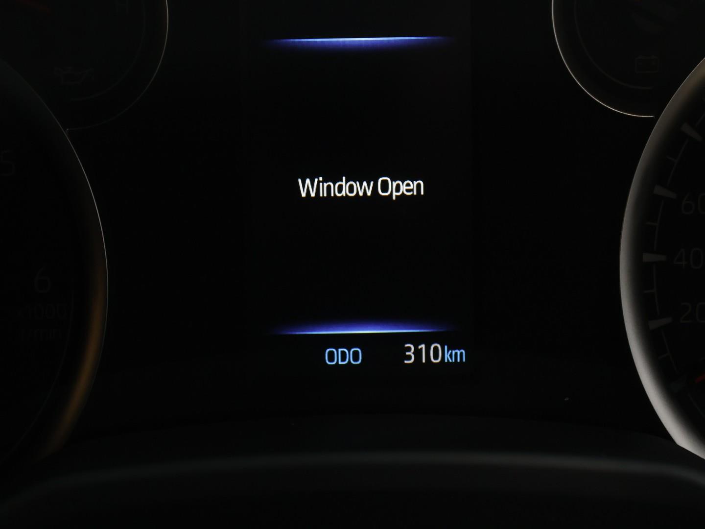 2024 Toyota Land Cruiser 300 3.3D GX-R image 10