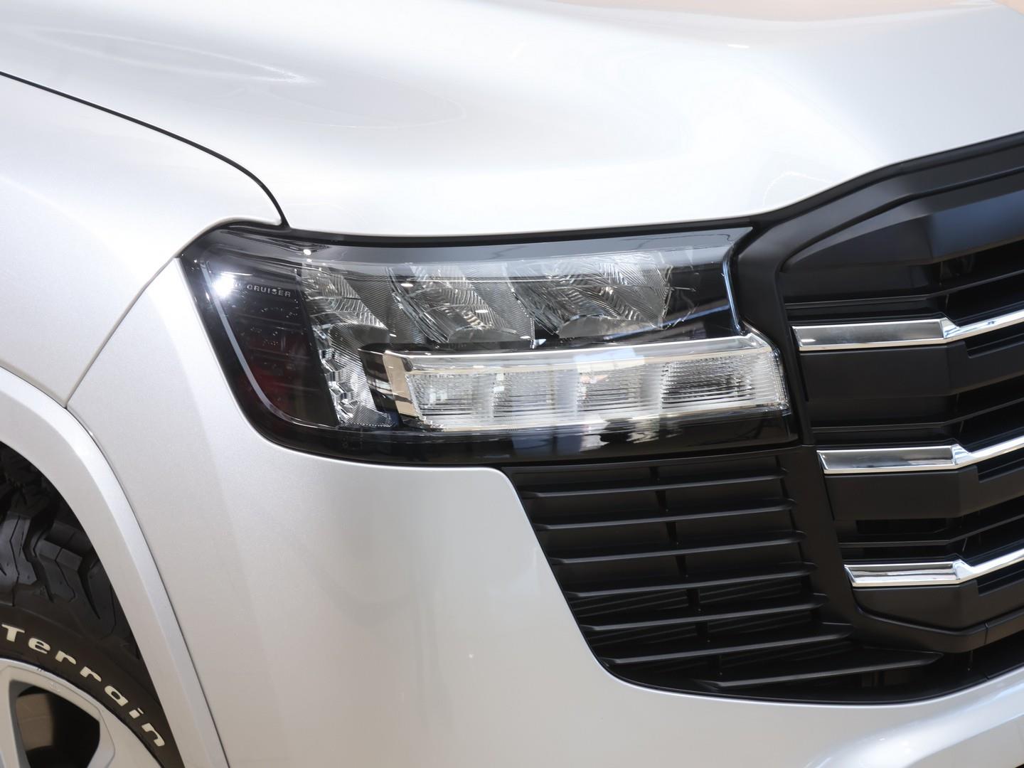 2024 Toyota Land Cruiser 300 3.3D GX-R image 4